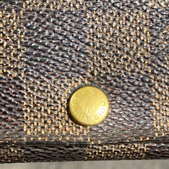 LOUIS VUITTON Damier 4 Key Holder - Picture 5 of 8